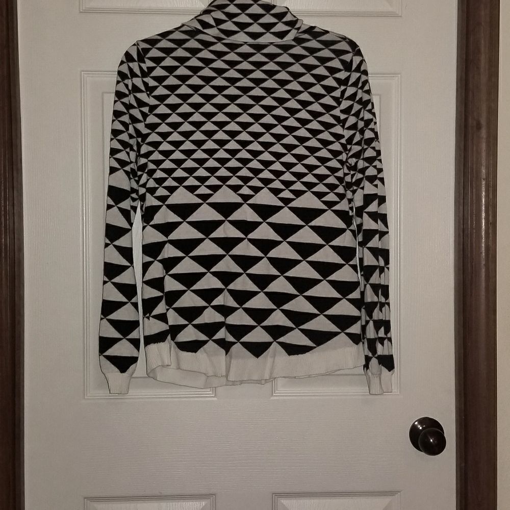 Cato Cowl Neck Sweater Size Large‎ - Picture 5 of 5